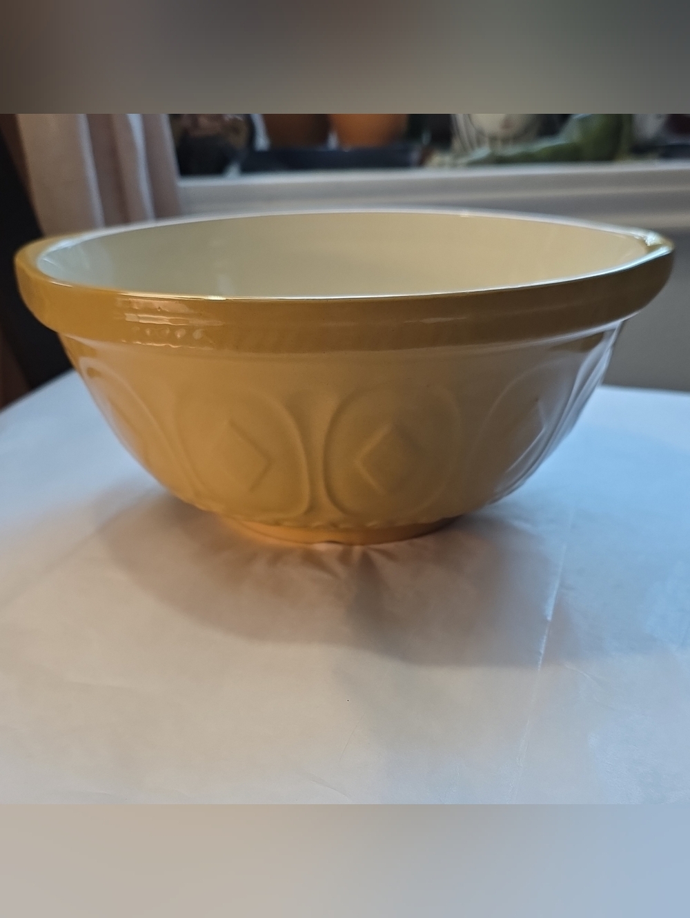 T.G. Green Ltd Church Greesley "Gripstand" Mixing Bowl 24's Made in England